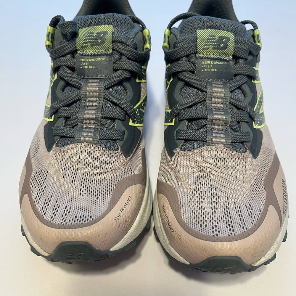New Balance Women’s 6 Shoes Comfort Nitrel Trail Running Grey Pink Athletic - Picture 5 of 12